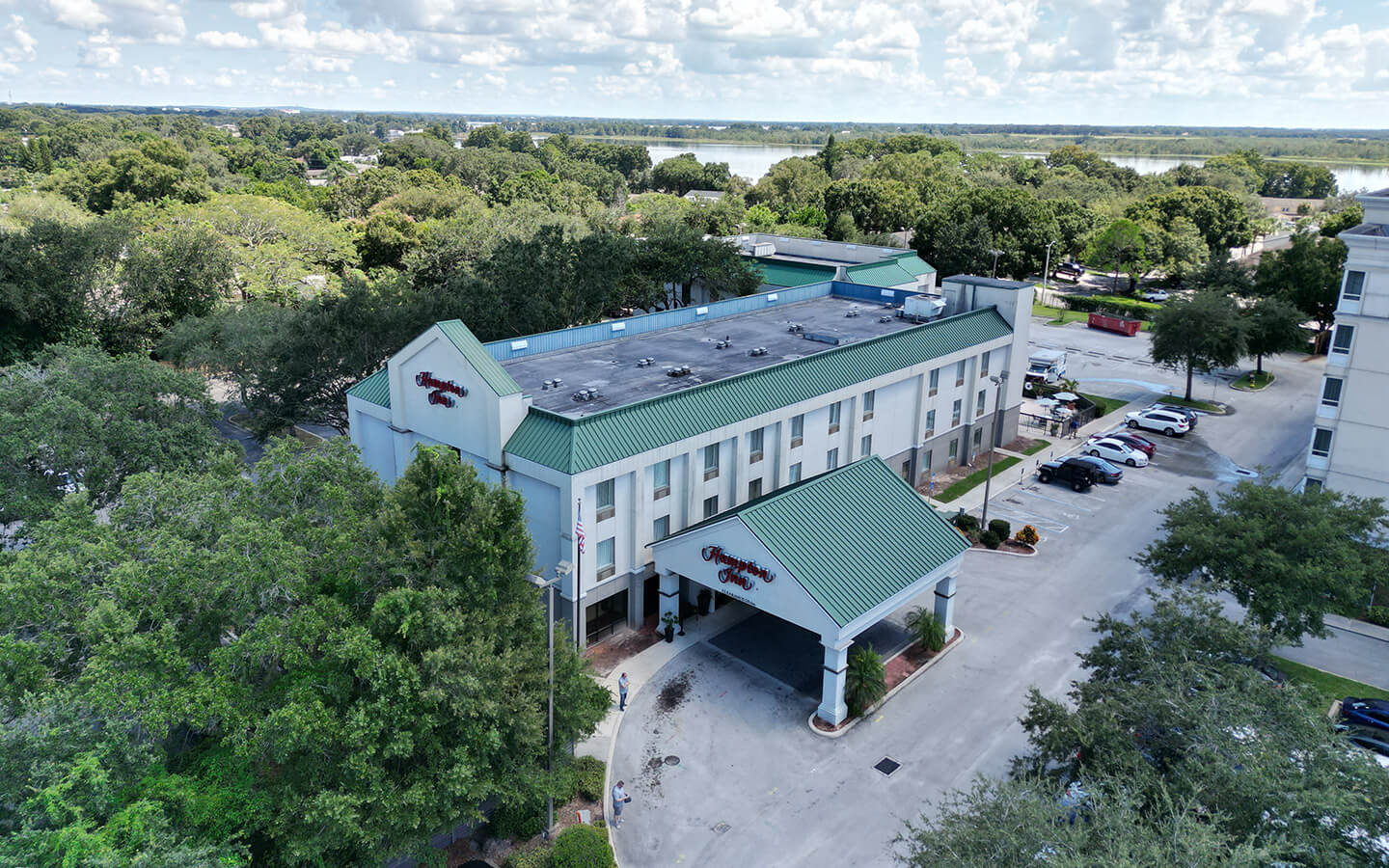 before-hampton-inn-renovation-by-amerail-systems