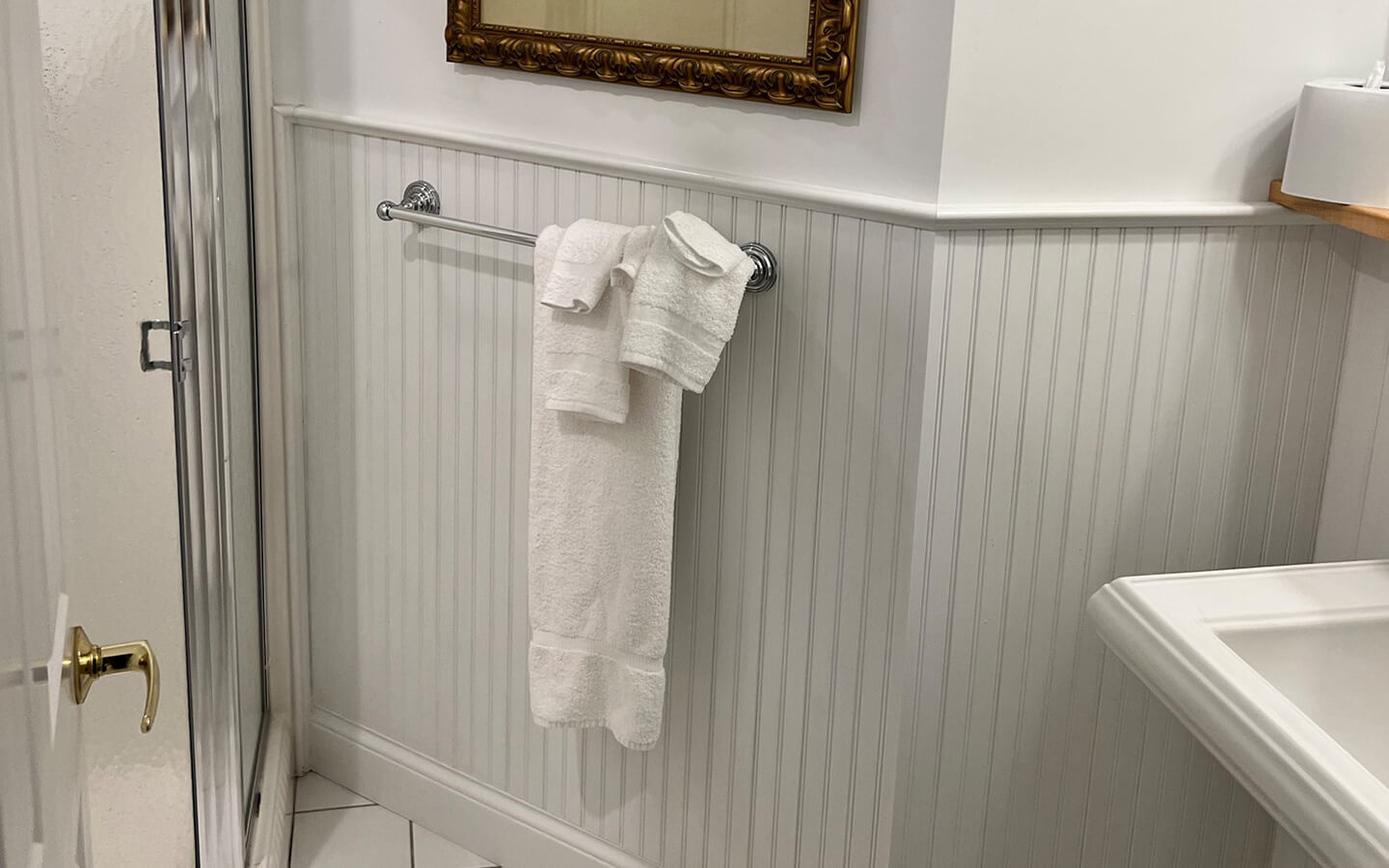 boutique-hotel-renovation-the-sagaponack-in-the-hamptons-new-york-before-view-c-three