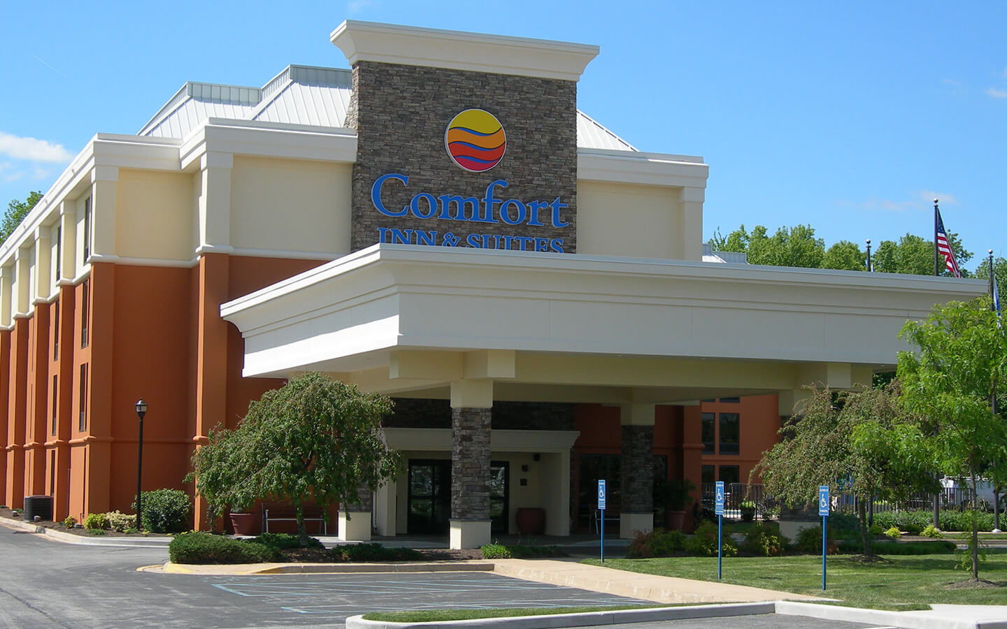 comfort-inn-hotel-brand-conversion-renovation-in-newark-deleware-after-view-c