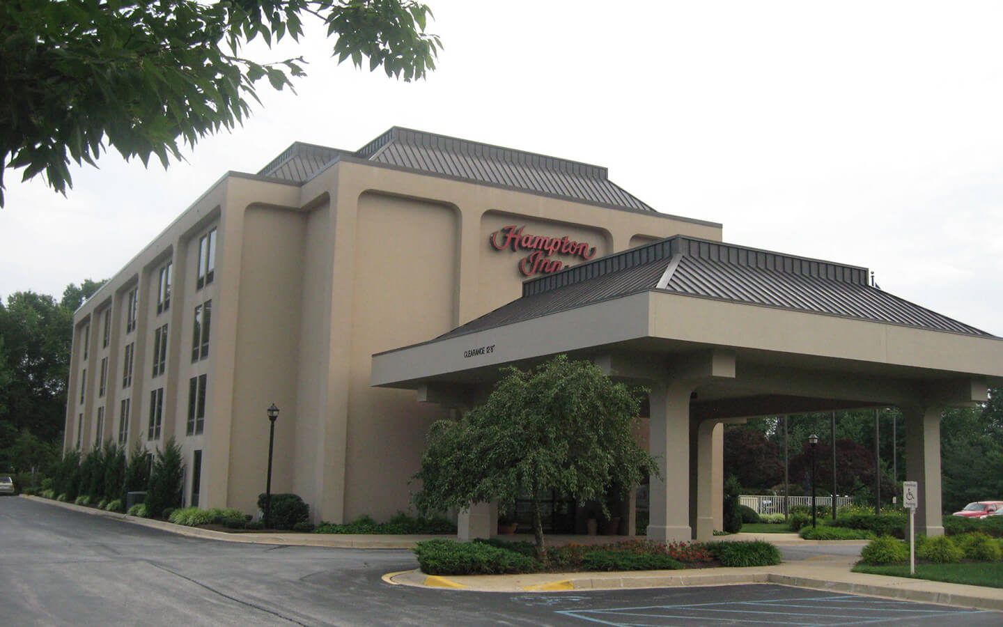 comfort-inn-hotel-brand-conversion-renovation-in-newark-deleware-before-view-c