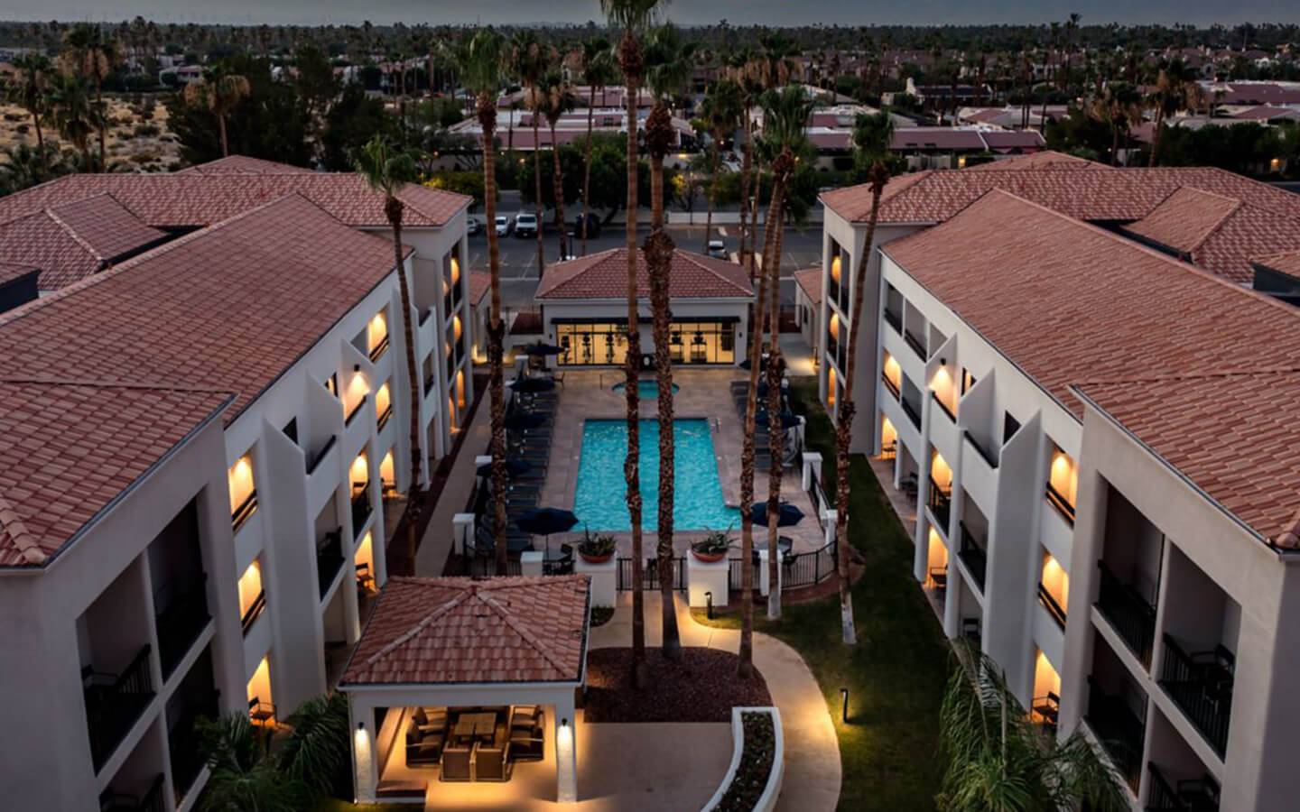 courtyard-by-marriott-hotel-renovation-in-palm-springs-california-after-view-b
