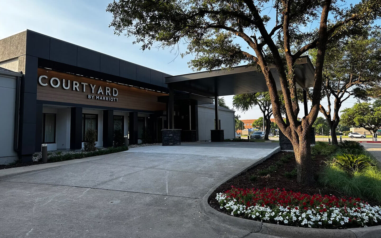 courtyard marriott hotel renovation texas