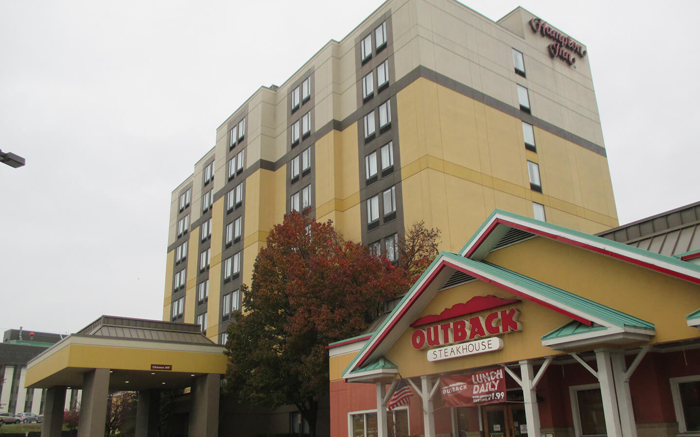hampton-inn-by-hilton-pip-fulfillment-renovation-in-monroeville-pennsylvania-before-view-d