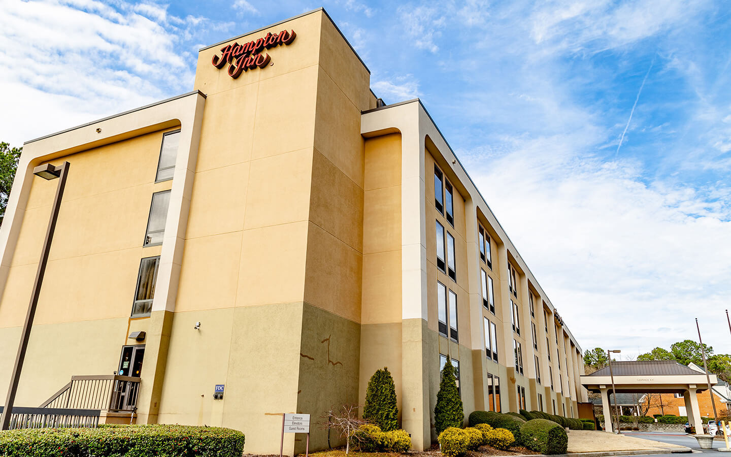 hampton-inn-by-hilton-remodel-in-cumberland-atlanta-georgia-before-view-c