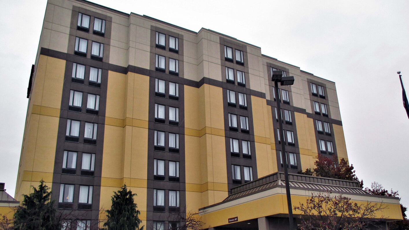 hampton-inn-monroeville-before