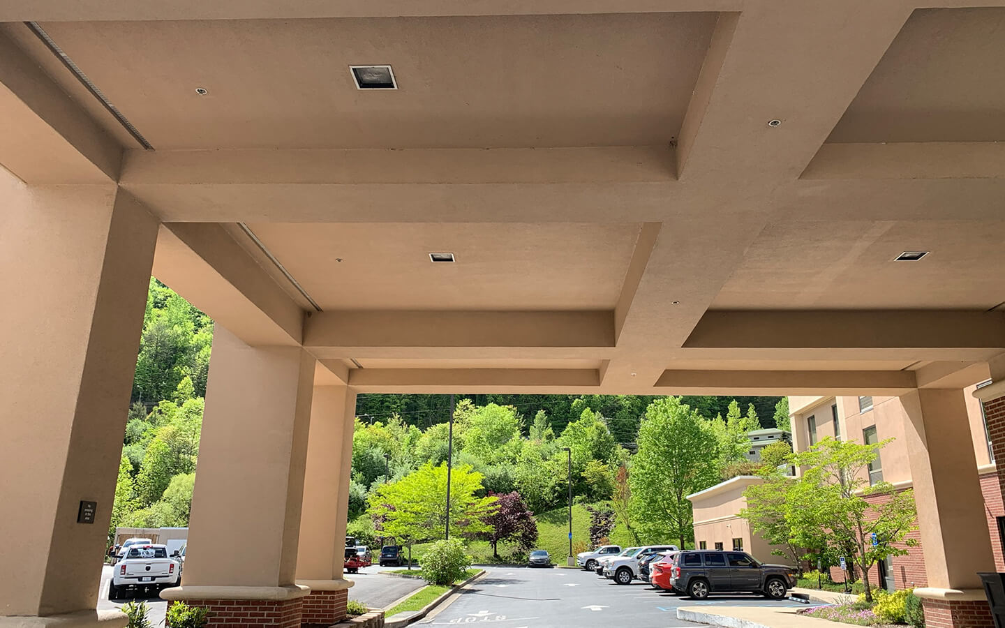hazard-ky-hampton-inn-before-view-e