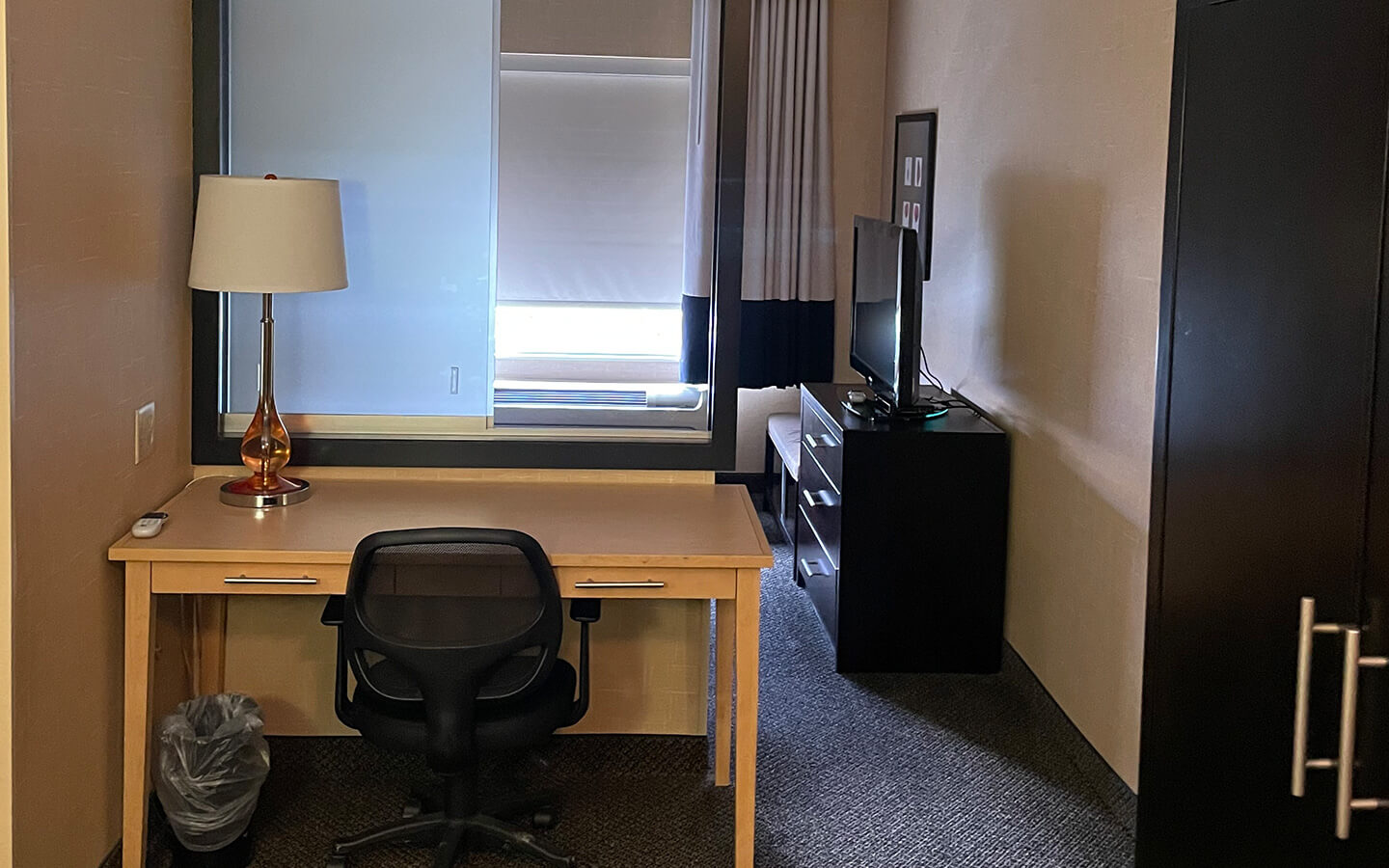 holiday-inn-boise-idaho-hotel-renovation-before-view-i