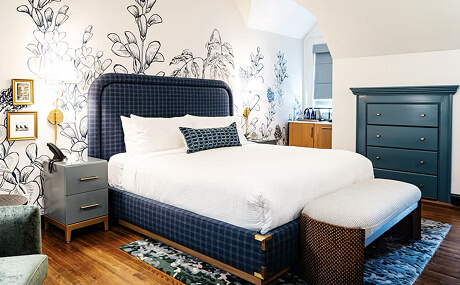 hotel remodeling companies