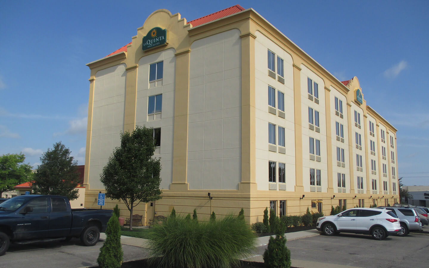 laquinta-hotel-renovation-pip-fulfillment-in-north-olmstead-ohio-before-view-a