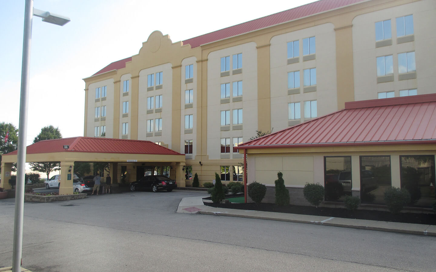laquinta-hotel-renovation-pip-fulfillment-in-north-olmstead-ohio-before-view-b