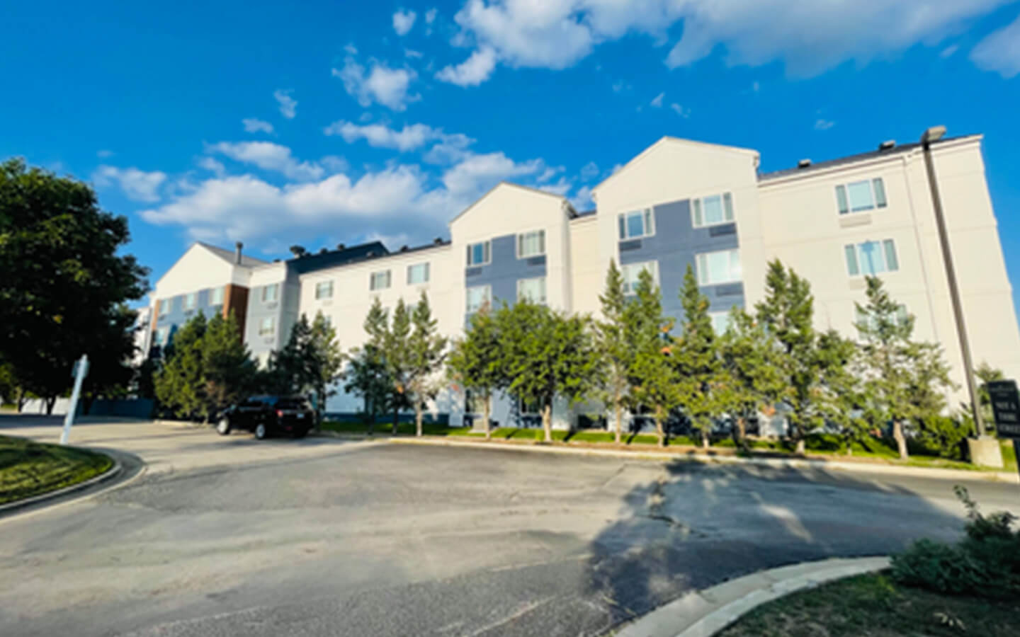 springhill-suites-hotel-remodel-pip-fulfillment-in-overland-park-kansas-after-view-d